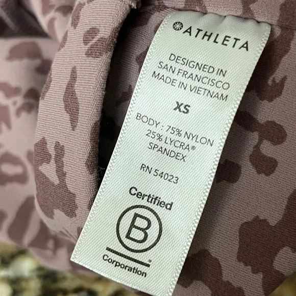 Athleta ELATION ULTRA HIGH RISE 7/8 LEGGING Leopard Print Sporty Athleisure XS - Picture 6 of 11